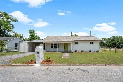 2222 E 58th St, Savannah, GA 31404