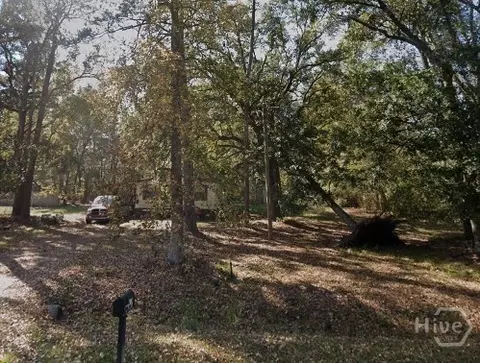 413 Wallace Cir, Bloomingdale, GA 31302
