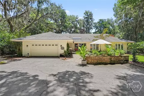 2 Romerly Rd, Savannah, GA 31411