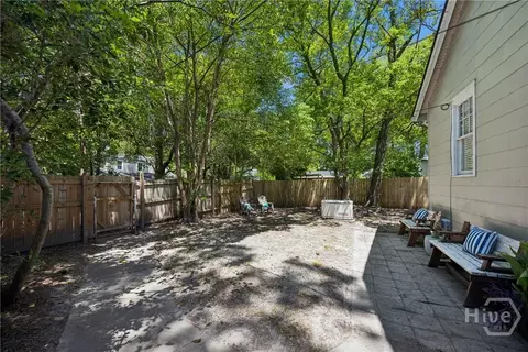 Exterior - 1204 E 52nd St, Savannah, GA 31404 photo 7 of 9