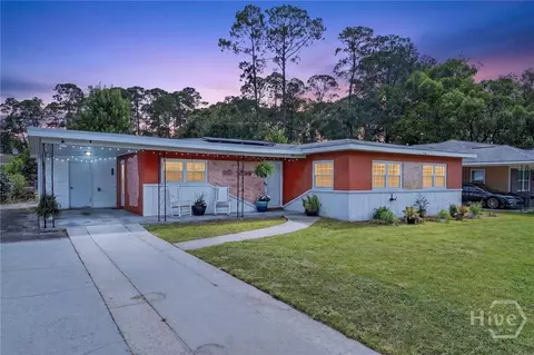 2211 Walz Dr, Savannah, GA 31404