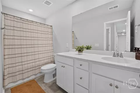 Bath - 123 Binscombe Ln, Pooler, GA 31322 photo 2 of 2