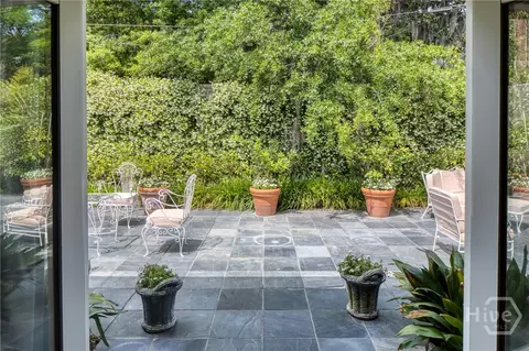 Exterior - 102 E 45th St, Savannah, GA 31405 photo 5 of 14