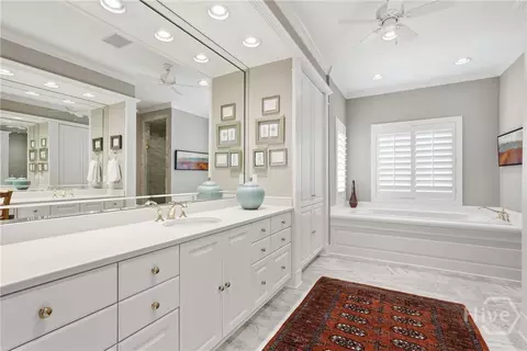 Bath - 3 Springpine Ln, Savannah, GA 31411 photo 1 of 9
