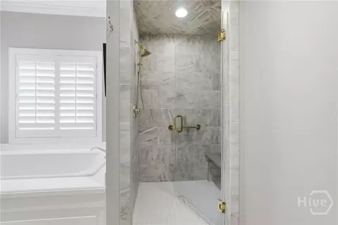 Bath - 3 Springpine Ln, Savannah, GA 31411 photo 4 of 9