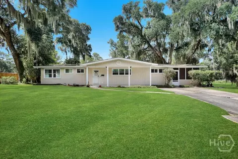 1513 Spalding Rd, Savannah, GA 31406