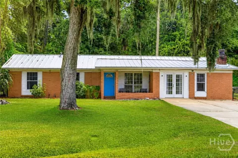 802 Walthour Rd, Savannah, GA 31410