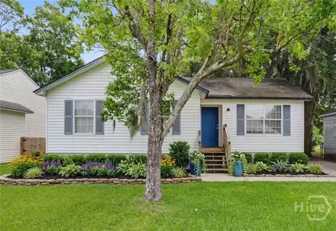 111 Crossover Ln, Savannah, GA 31410