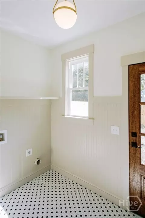 807 E 33rd, Savannah, GA 31401 photo 19