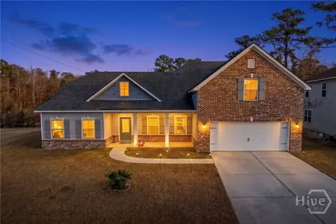 16 Litchfield Dr, Savannah, GA 31419