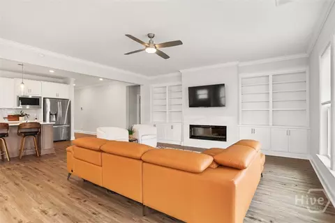 Living - 155 Champlain Dr, Pooler, GA 31322 photo 2 of 2