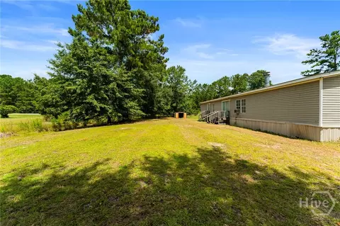Exterior - 121 Burnt Tree Dr, Guyton, GA 31312 photo 4 of 6