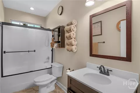 Bath - 570 Brogdon Rd, Guyton, GA 31312 photo 3 of 3