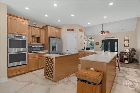 Kitchen - 570 Brogdon Rd, Guyton, GA 31312 photo 3 of 4