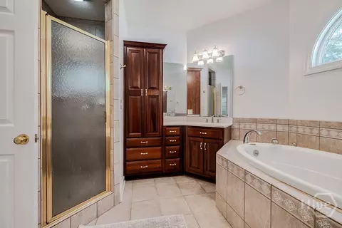 Bath - 117 Manor Row, Pooler, GA 31322 photo 4 of 5