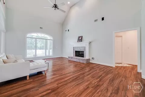 Living - 117 Manor Row, Pooler, GA 31322 photo 4 of 7