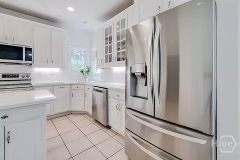 Kitchen - 117 Manor Row, Pooler, GA 31322 photo 3 of 7