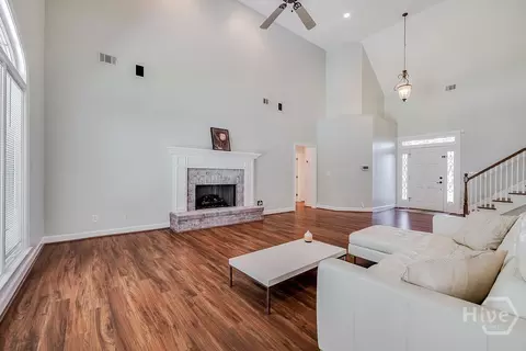 Living - 117 Manor Row, Pooler, GA 31322 photo 5 of 7
