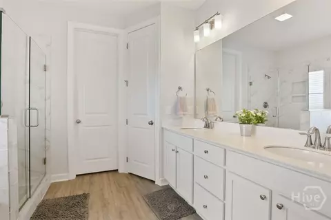 Bath - 134 Bramswell Rd, Pooler, GA 31322 photo 1 of 5