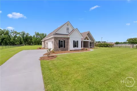 Exterior - 3 Honeysuckle Dr, Claxton, GA 30417 photo 4 of 7