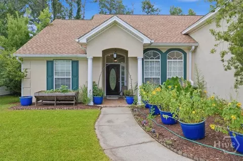 725 Laurel Hill Cir, Richmond Hill, GA 31324