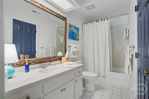 Bath - 6 Cane Patch Ln, Savannah, GA 31411 photo 2 of 2