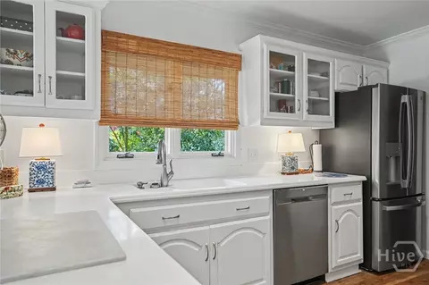 Kitchen - 6 Cane Patch Ln, Savannah, GA 31411 photo 1 of 3