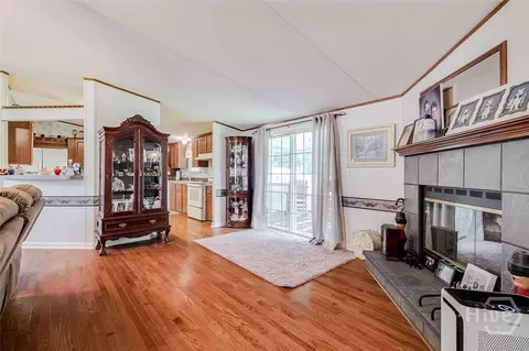 Living - 769 Log Landing Rd, Springfield, GA 31329 photo 6 of 6