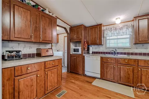 Kitchen - 769 Log Landing Rd, Springfield, GA 31329 photo 3 of 4