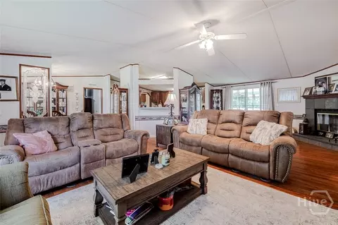 Living - 769 Log Landing Rd, Springfield, GA 31329 photo 4 of 6