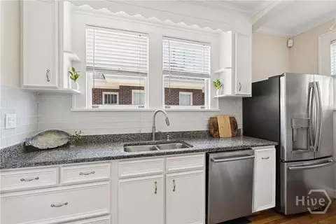 Kitchen - 315 E 54th St, Savannah, GA 31405 photo 4 of 4