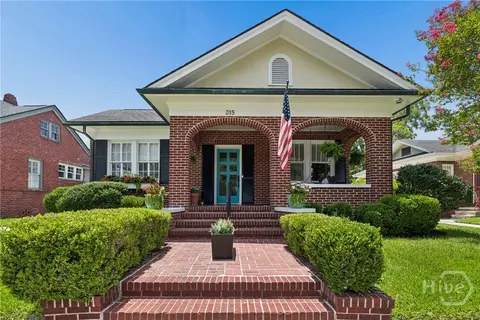 Exterior - 315 E 54th St, Savannah, GA 31405 photo 2 of 12