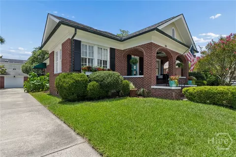 Exterior - 315 E 54th St, Savannah, GA 31405 photo 3 of 11