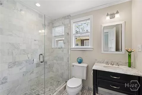 Bath - 315 E 54th St, Savannah, GA 31405 photo 3 of 4
