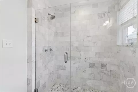 Bath - 315 E 54th St, Savannah, GA 31405 photo 4 of 4