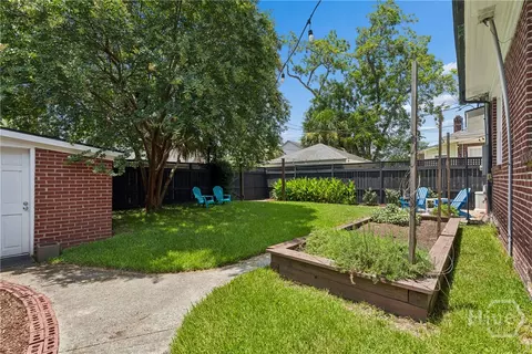 Exterior - 315 E 54th St, Savannah, GA 31405 photo 7 of 11