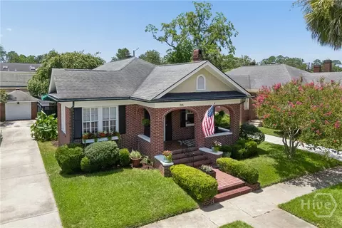 Exterior - 315 E 54th St, Savannah, GA 31405 photo 2 of 11