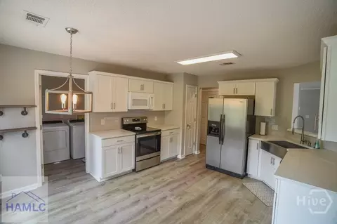 Kitchen - 121 Pampas Dr, Pooler, GA 31322 photo 1 of 1