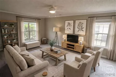Living - 121 Pampas Dr, Pooler, GA 31322 photo 4 of 4