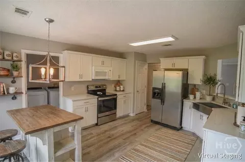 Kitchen - 121 Pampas Dr, Pooler, GA 31322 photo 2 of 2