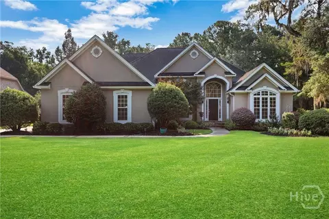 299 Shadow Moss Cir, Richmond Hill, GA 31324