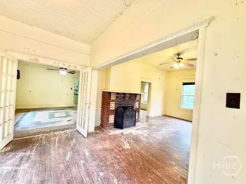 Living - 3313 Gragg St, Thunderbolt, GA 31404 photo 1 of 3
