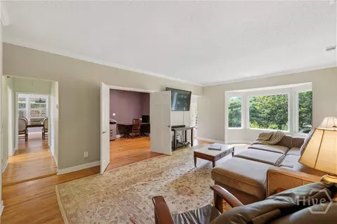 8818 Whitefield Ave, Savannah, GA 31406