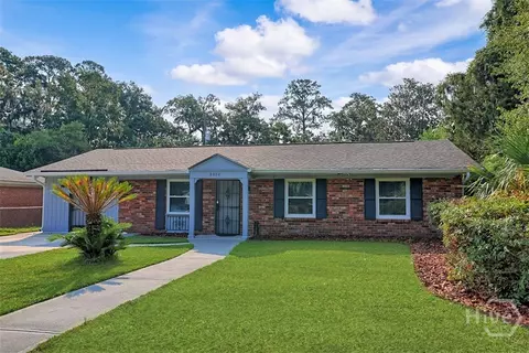 9304 Dunwoody Dr, Savannah, GA 31406