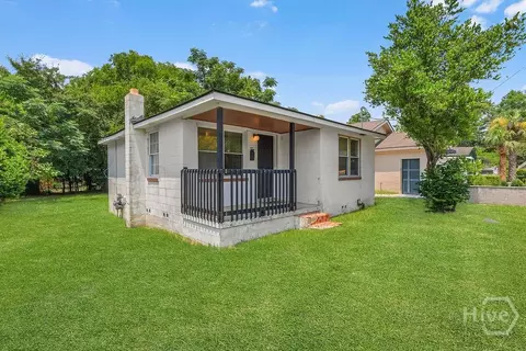 Exterior - 3311 Myrtle St, Savannah, GA 31405 photo 2 of 11
