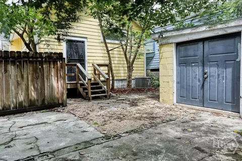 Exterior - 1106 E Broad St, Savannah, GA 31401 photo 7 of 13