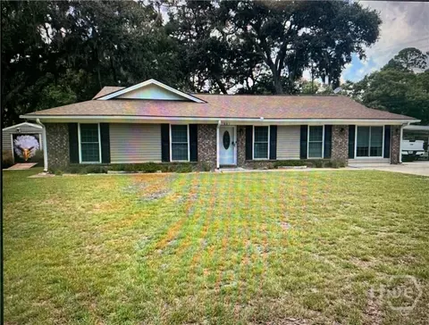 601 Leaning Oaks Dr, Savannah, GA 31410