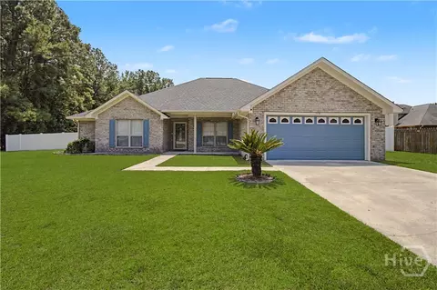1135 Montclair Dr, Hinesville, GA 31313