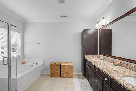 Bath - 104 Sutton Ln, Pooler, GA 31322 photo 1 of 4
