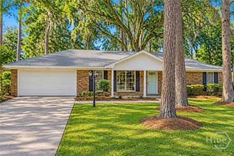 1609 Walthour Rd, Savannah, GA 31410